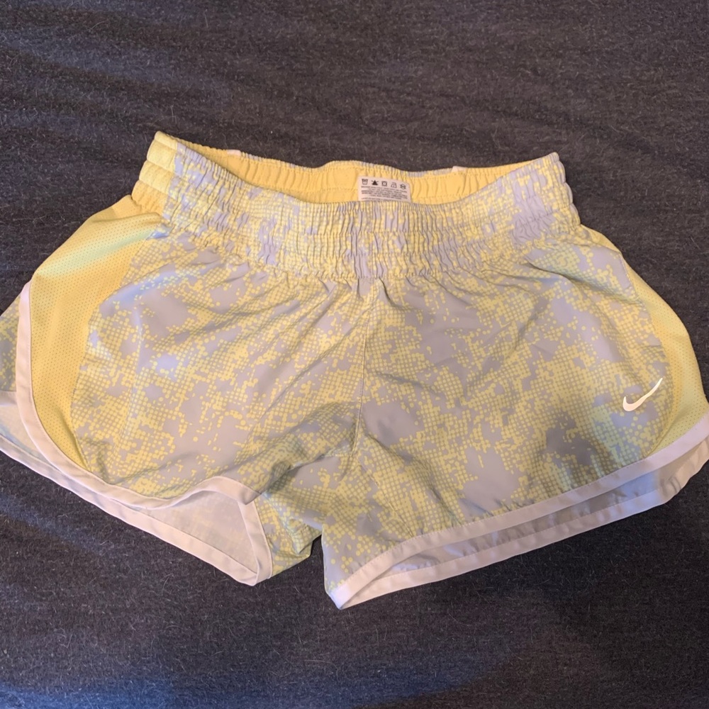Nike women’s running shorts